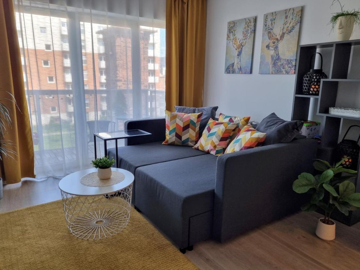 Apple Apartments - Wroblewskiego Prywatne Miejsce Parkingowe Łódź Buitenkant foto